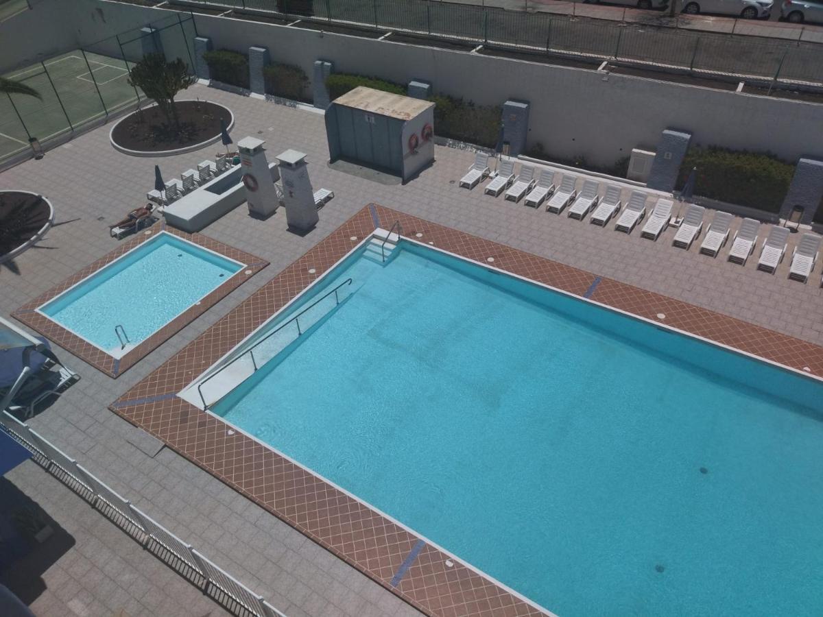 5 Min Walk From Yumbo 310 Apartament *